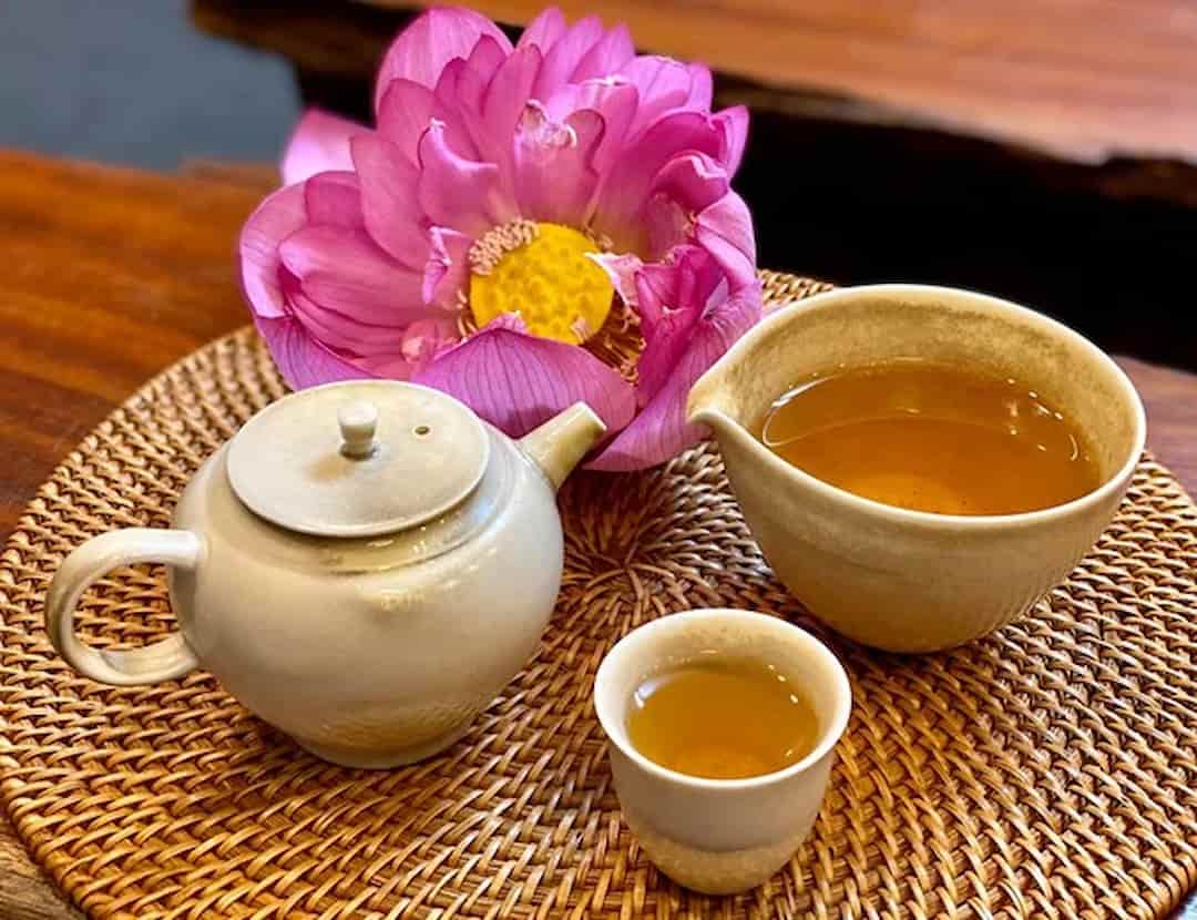 Hướng dẫn cách pha trà hoa sen khô